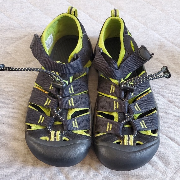 Keen Other - Boys Keen Shoes Size 1
